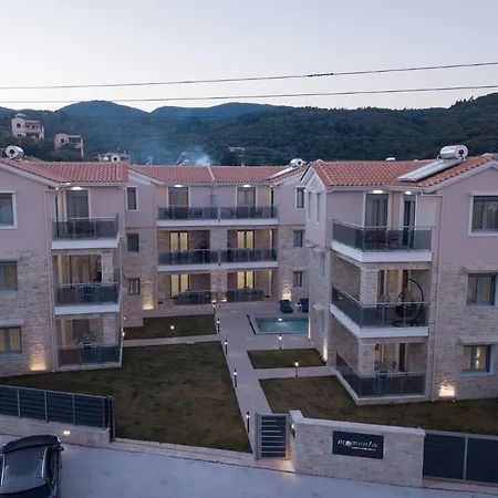 Apartment Momento Luxury Walking Distance From The *