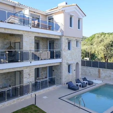 Apartment Momento Luxury Walking Distance From The