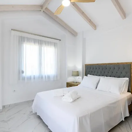 Momento Luxury Walking Distance From The Apartment *
