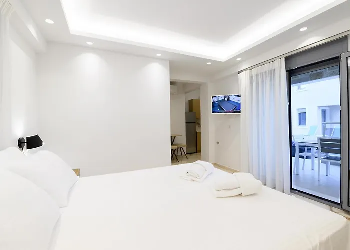 Momento Luxury Walking Distance From The شقة